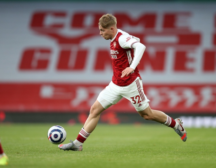 电讯报：史密斯-罗仍未与阿森纳续约，维拉在密切关注