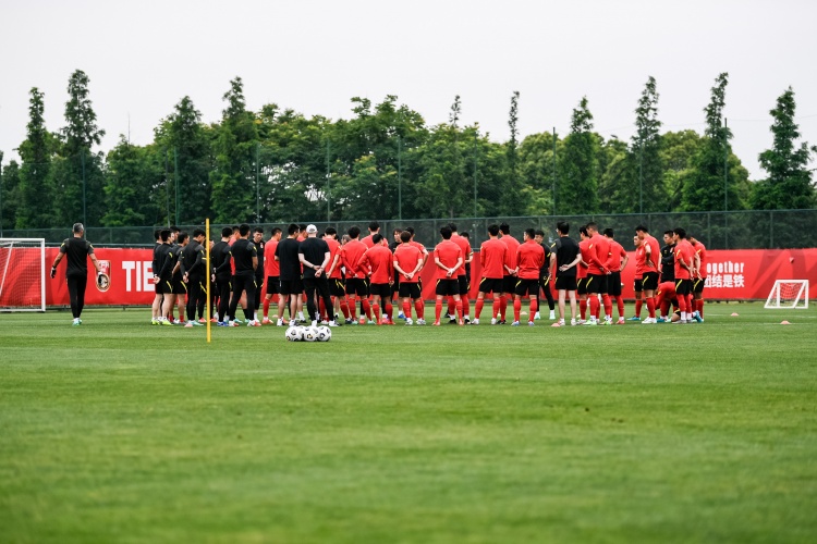 国足保障团队三十余人:杜兆才、陈戌源领衔,共六个工作组