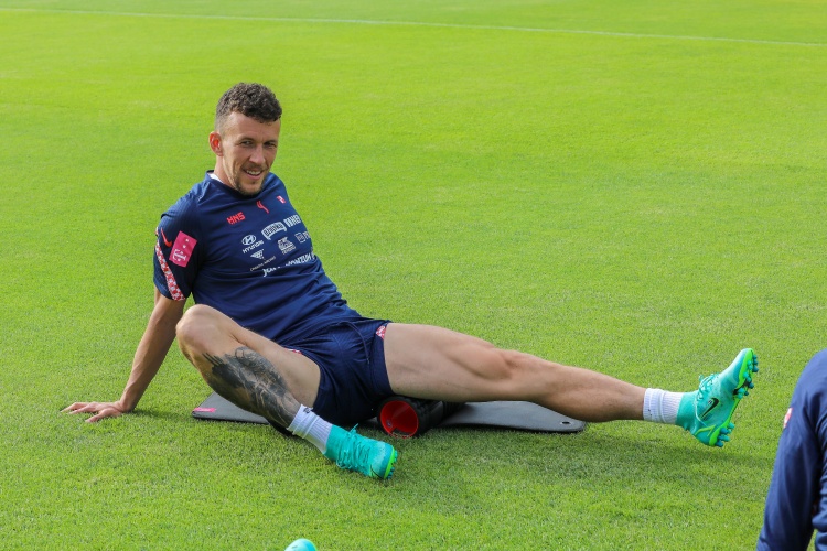 兰帕德:我是佩里西奇的超级球迷,他任何时候都能制造威胁