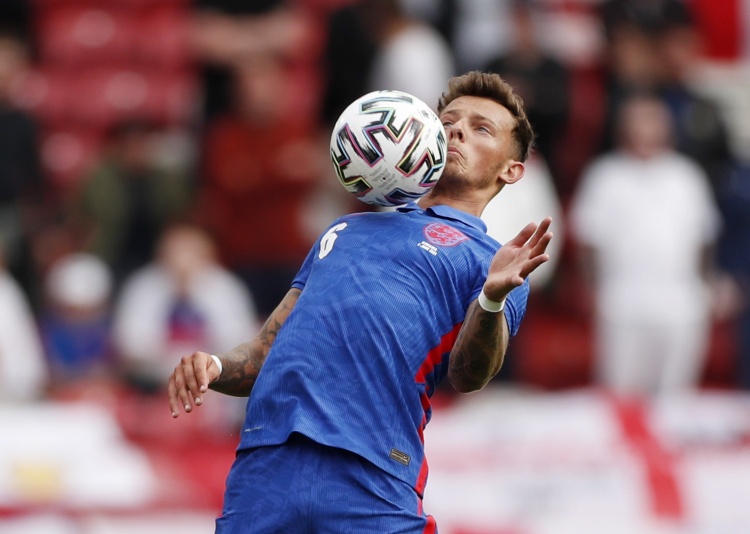 跟队记者：阿森纳接近签下本-怀特&洛孔加，前者费用5000万镑