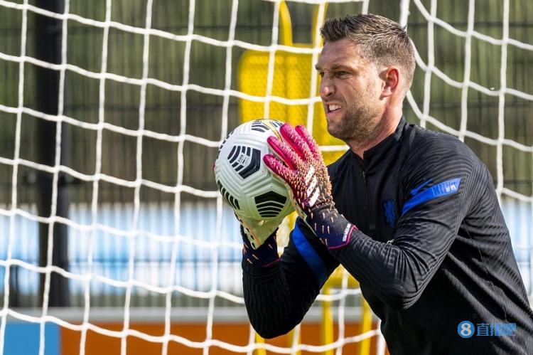 德波尔确认38岁门将斯特克伦博格首发，他是欧洲杯最年长球员