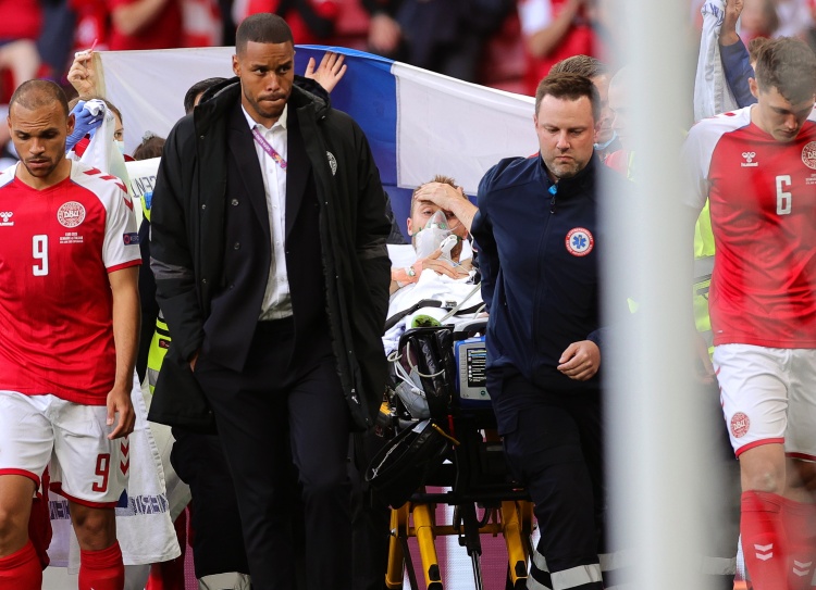 泰晤士专栏：埃里克森的休克倒地应该促使欧足联审视球员的福利