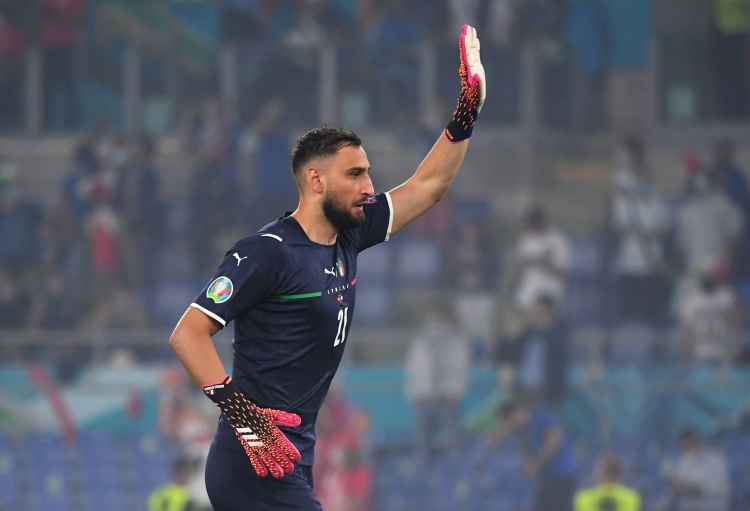 记者:多纳鲁马加盟巴黎只差体检和签字,预计本周末完成签约