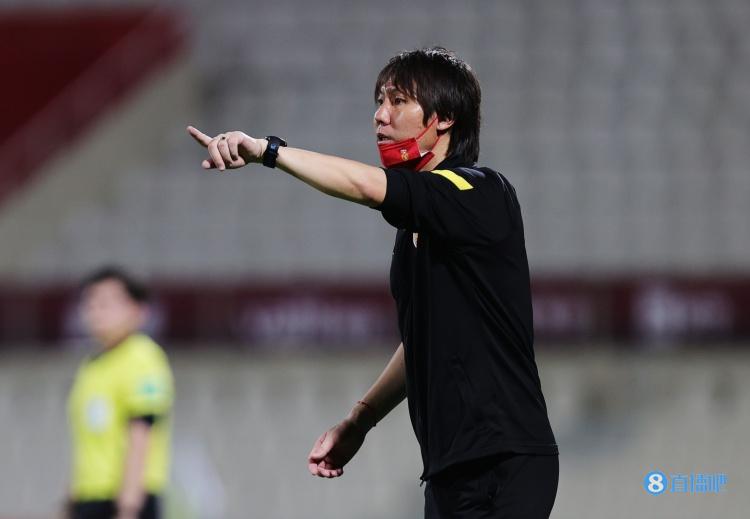 世预赛四连胜,李铁将续约并继续率国足征战12强赛