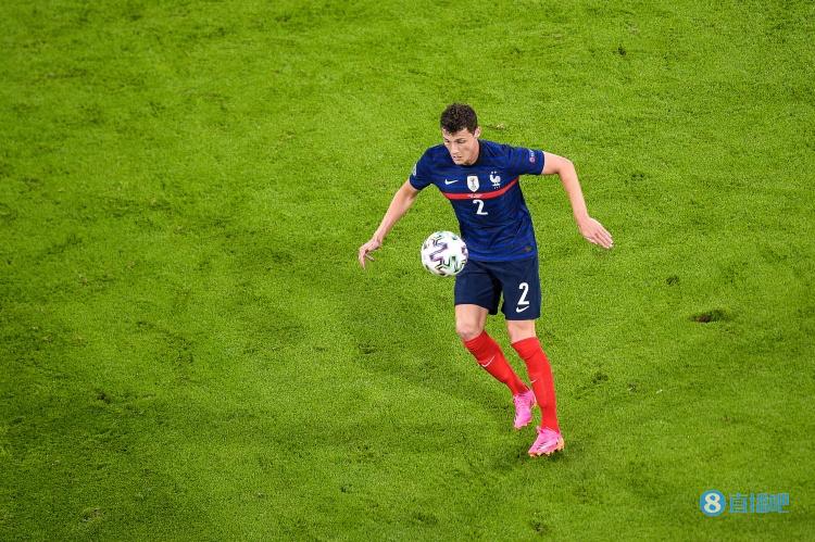 帕瓦尔：头部被撞击后眩晕了15秒 赢下这场比赛让我们更有动力