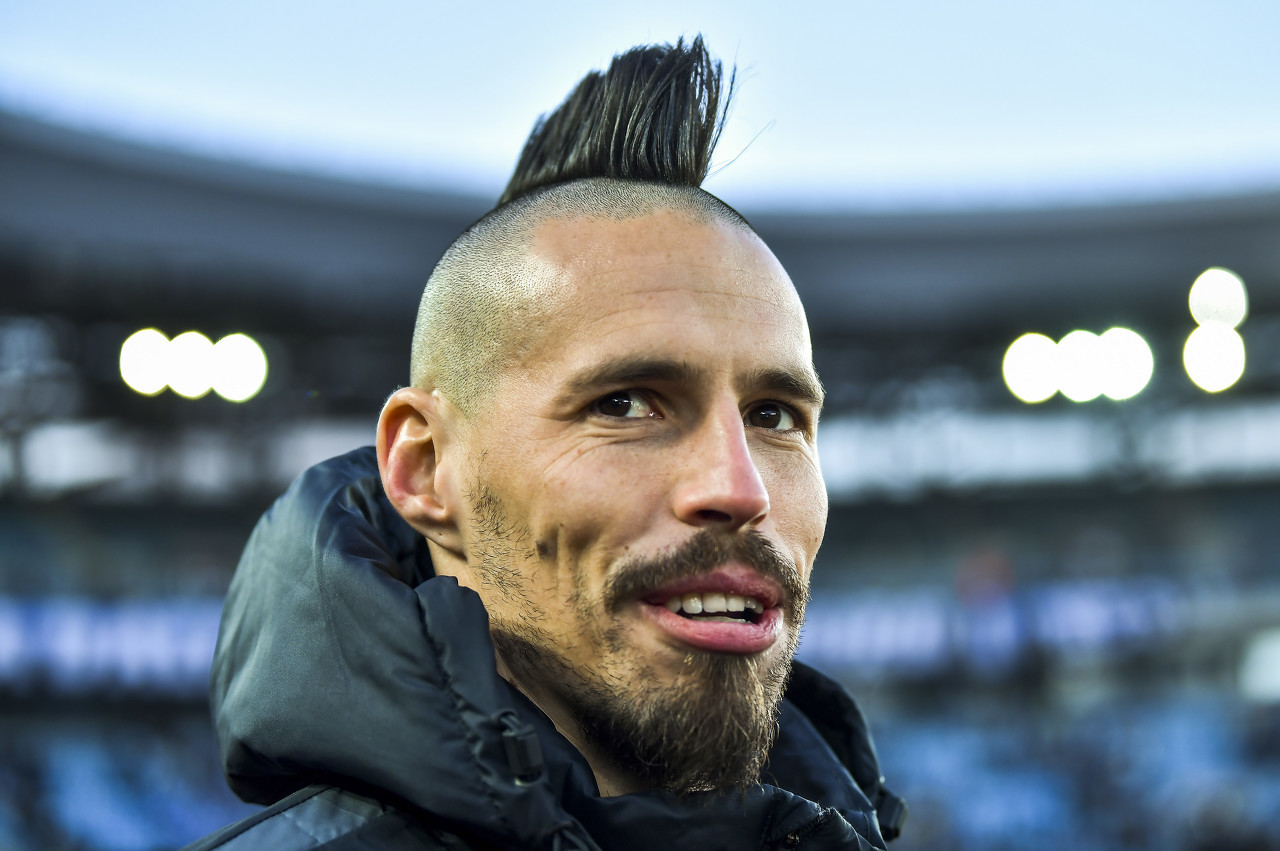 斯基拉：哈姆西克今天与特拉布宗签约，48小时内官宣