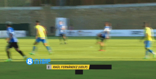 武磊接队友长传，单刀射门被扑