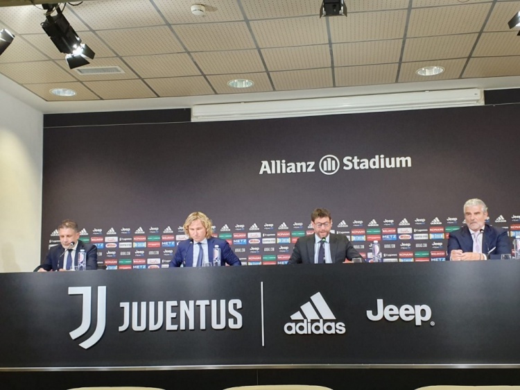 尤文总监:C罗没有转会的迹象,他休假后会回到球队