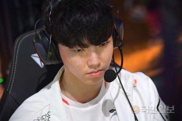 Chovy：有段时间我曾受到必须要carry的感觉压迫