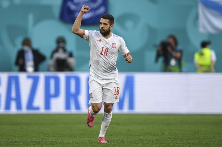 11次，阿尔巴是本届欧洲杯创造得分机会最多的球员