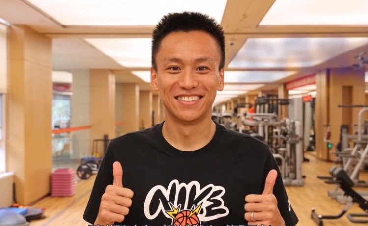 张弛开启康复训练：每天大概训练6-7小时 定会早日重返赛场