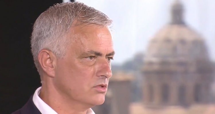 穆帅：斯皮受伤是罗马的重大损失，他是目前欧洲杯最出色的球员