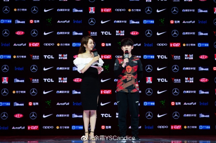 余霜晒照:下次见面就要18号咯!会想我哒对吧?