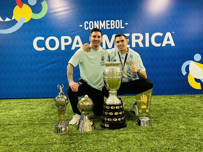 马丁内斯：我愿意为梅西献出生命，与他的合照我将永远保存