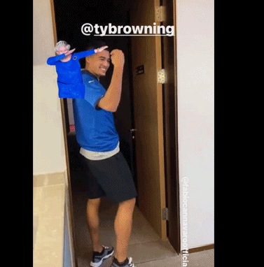 英格兰输球波及广州队！蒋光太遭卡纳瓦罗扒门，意大利帮放肆庆祝