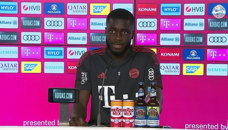 于帕梅卡诺:若队友表现不好我会指出 希望努力成为拜仁主力