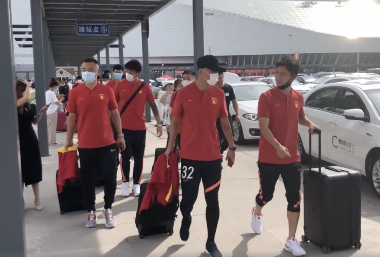 河北队U21小将宋鑫涛、杨翼璇上调一队，顶替陈佳裕、祖鹏超