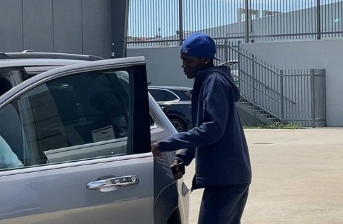 跟队记者:尤文签下安德莱赫特16岁中场新星博恩德