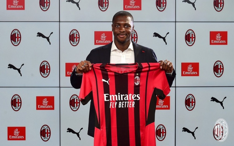 图雷:想和米兰一起在欧冠中走得更远 会为米兰付出200%努力