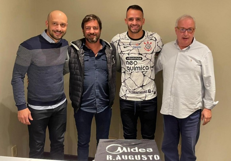 官方：奥古斯托回归加盟科林蒂安，签约至2023年底