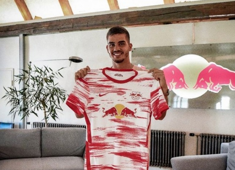 A席：我与莱比锡非常适合 希望像C罗一样取得成功