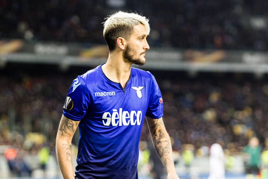 记者：米兰与阿尔贝托经纪人商谈转会事宜