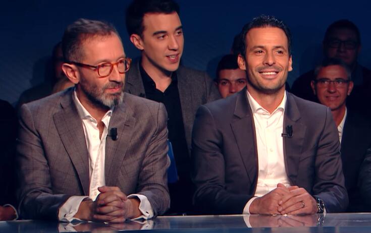 久利：纳瓦斯和多纳鲁马谁先发，这实在难以抉择