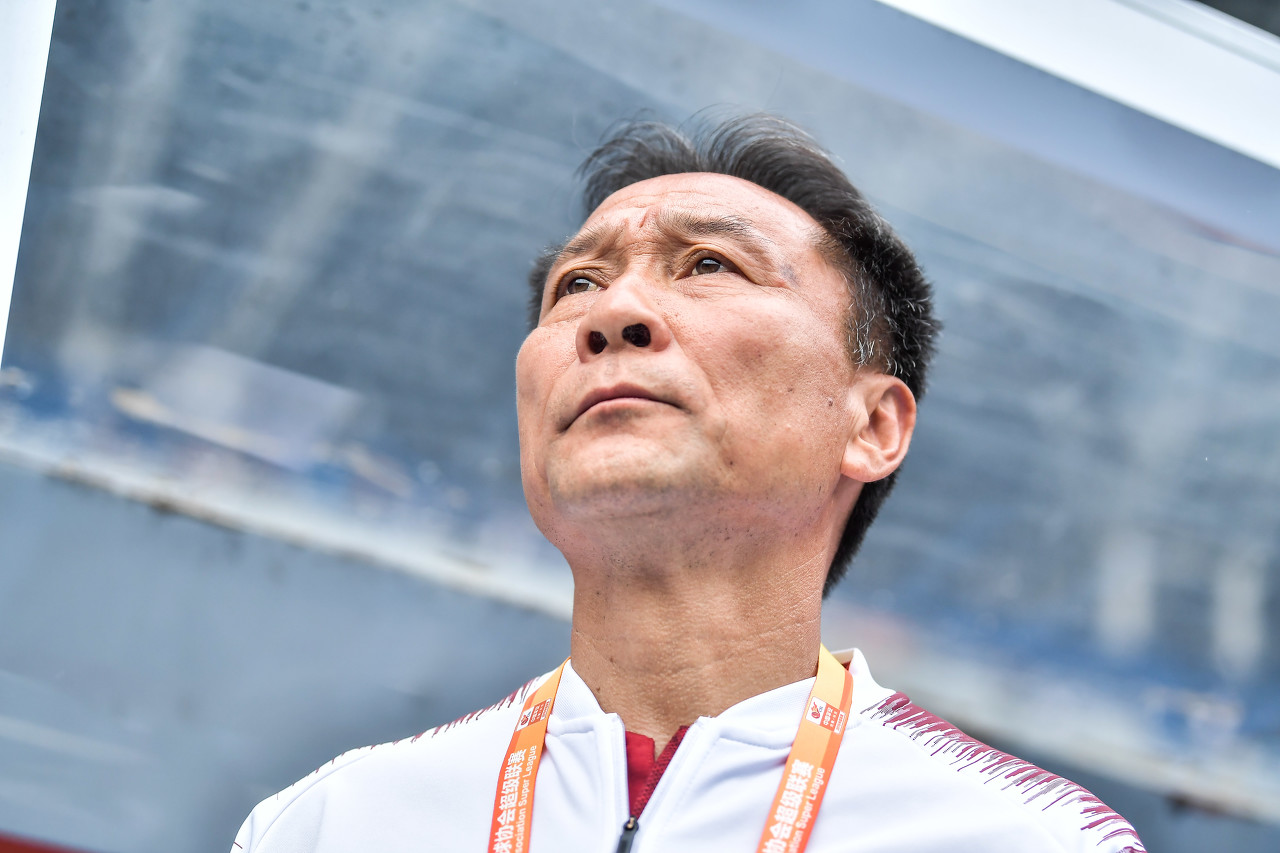 沈祥福:青训选材不能太注重身体条件 我非常支持年轻球员留洋