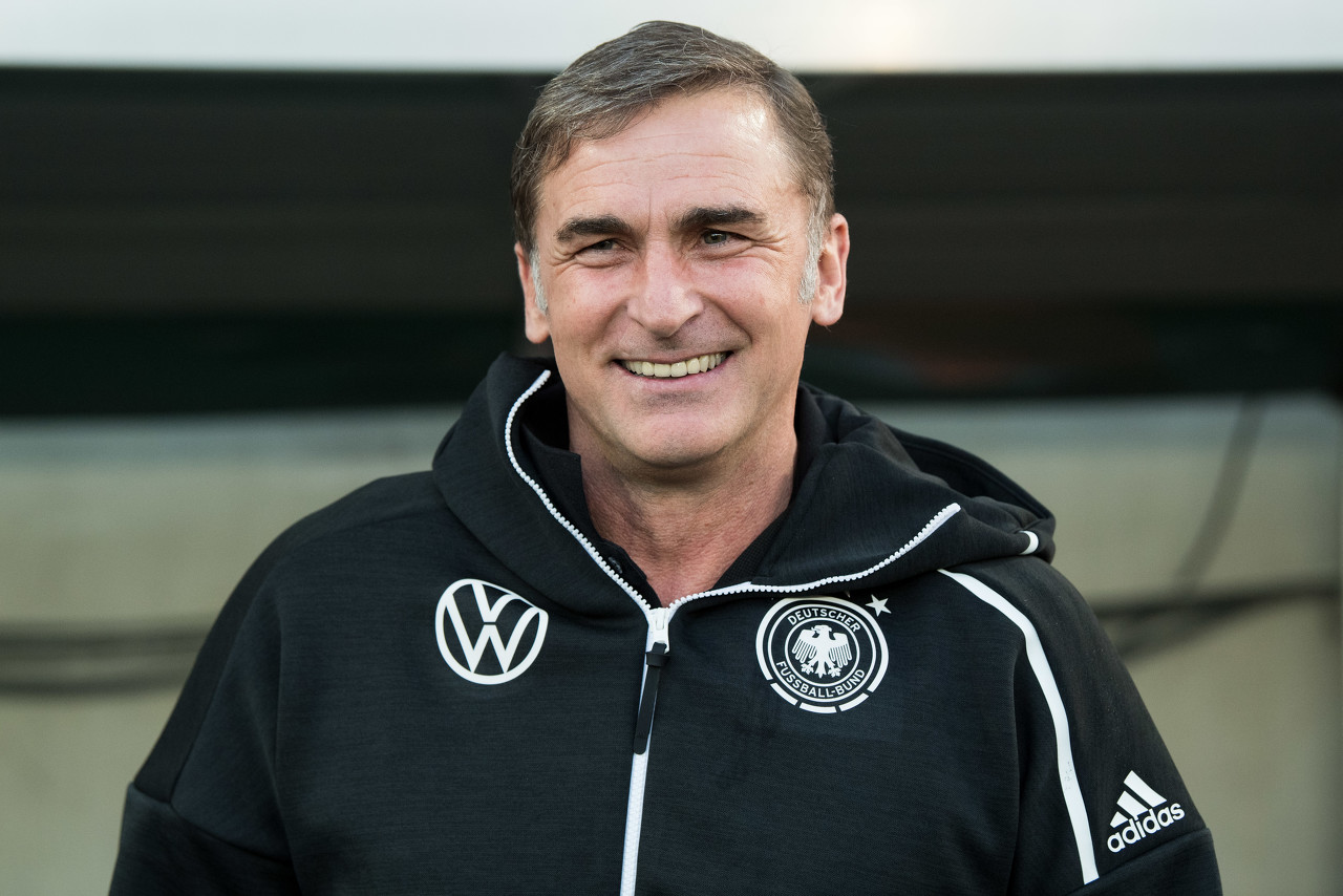 德国国奥主帅:种族歧视违反了我们的价值观,大家选择提前离场