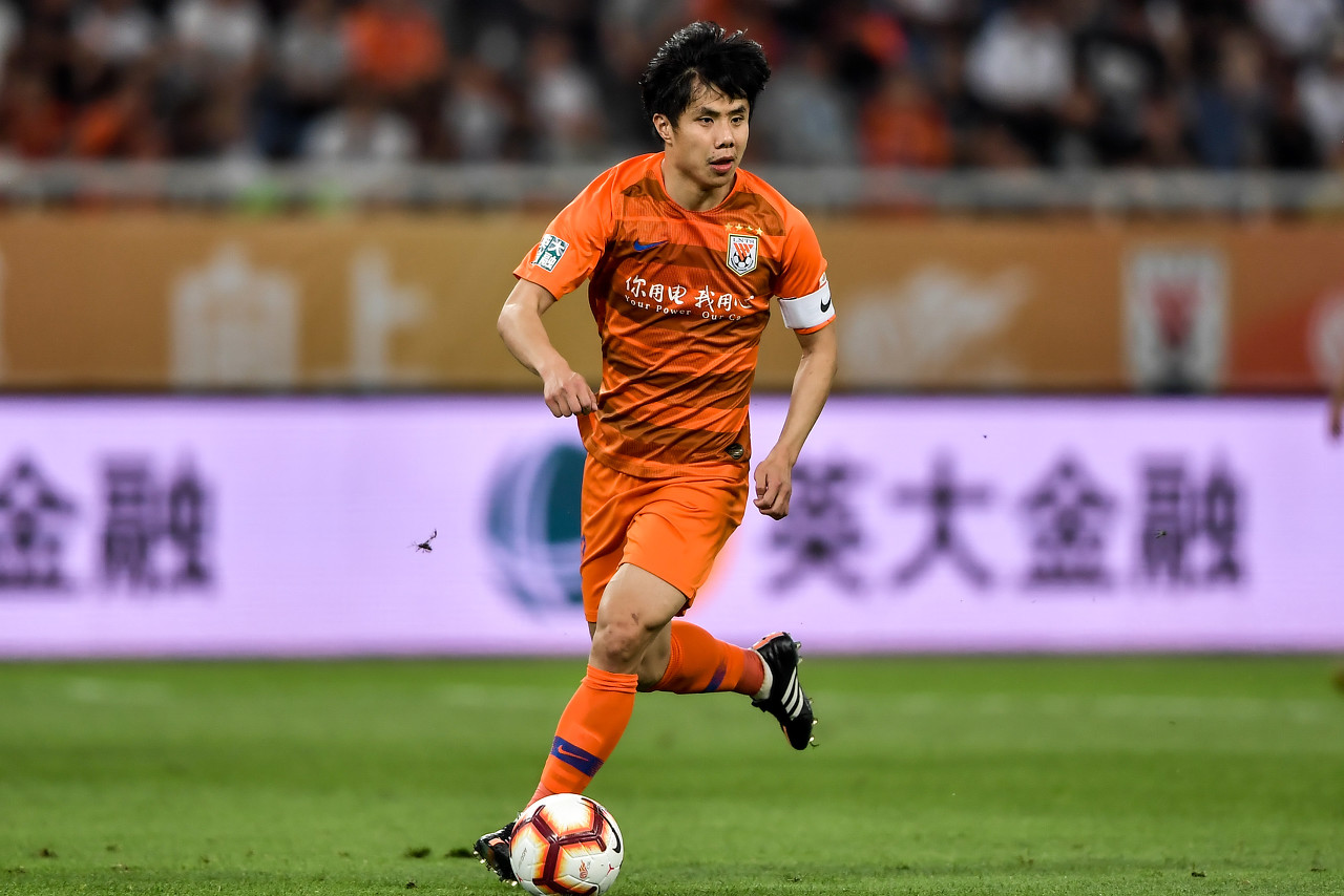 超人物丨蒿俊闵:十年传“橙” 游子归家