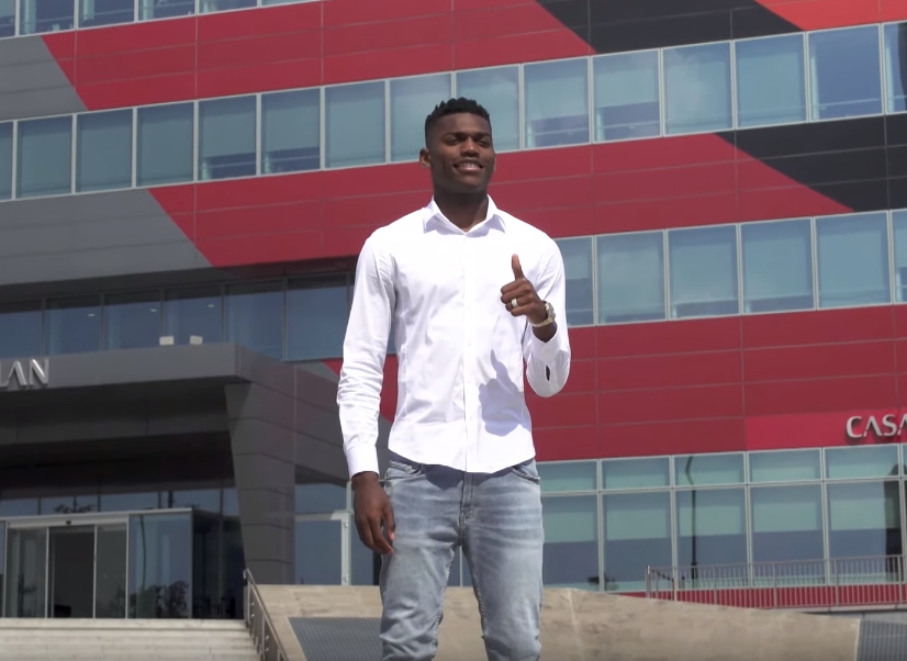 意媒:签下凯奥-若热后,米兰可能将莱奥出售给英超队