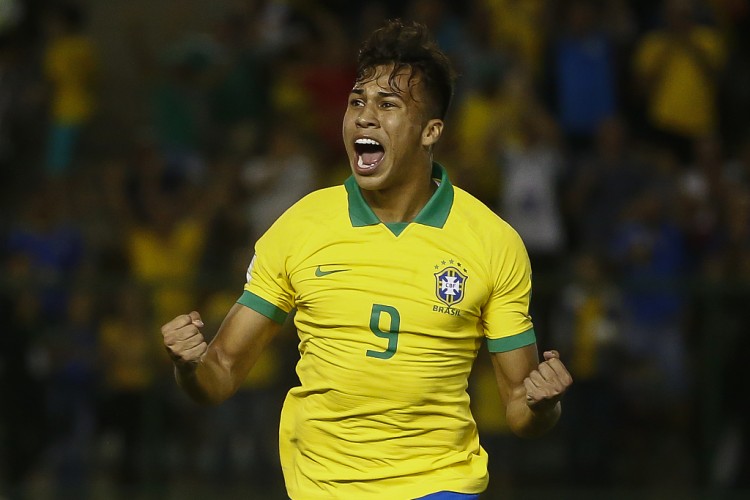 记者：米兰正努力尽快签下桑托斯19岁巴西前锋凯奥-若热