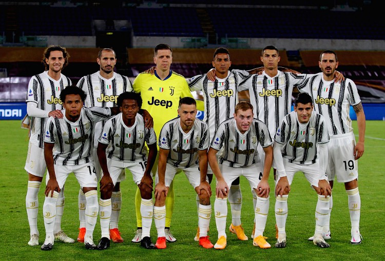 天空体育分析尤文夏窗续约问题：8名重要球员2022年合同到期