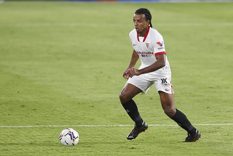 阿斯：皇马、切尔西、曼联和热刺争夺塞维利亚中卫孔德