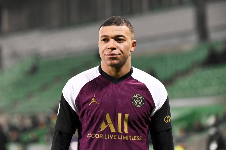 RMC：巴黎不想让姆巴佩明夏自由离队 但今夏出售，皇马和红军缺钱