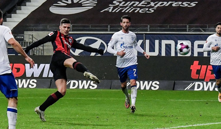 贝尔戈米:约维奇对阵国米时的表现让我印象深刻,他有实力和天赋