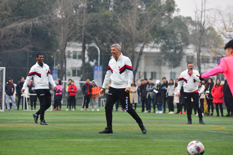 克雷斯波谈感染新冠；感谢上帝我很好，今天就能回到工作岗位了