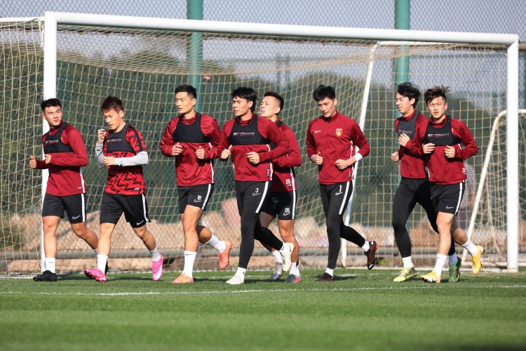 媒体人:救急资金被卡导致股权改革无法推进,河北队只能卖血求生