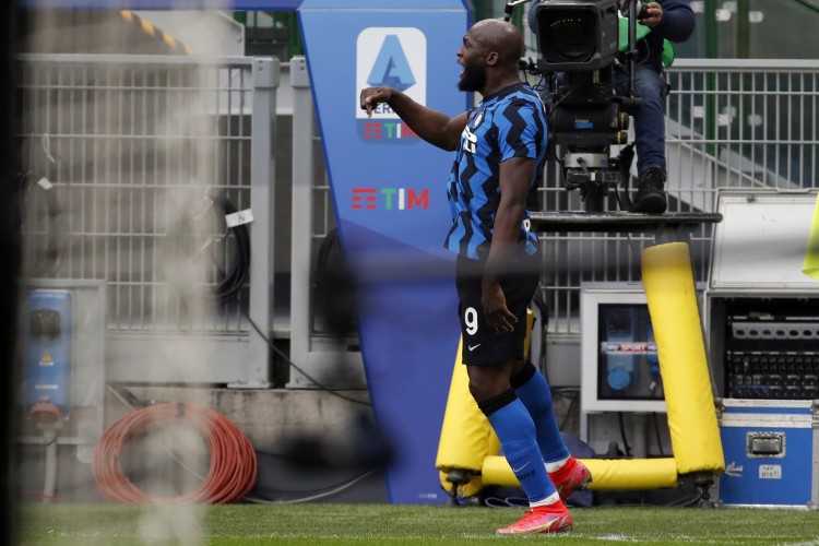 卢卡库回应球迷调侃：请记住，国际米兰才是意大利的冠军