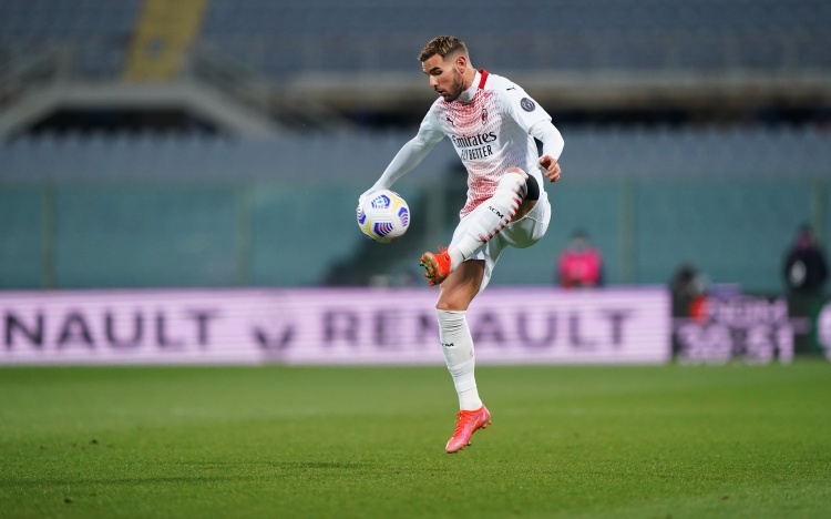 都体：马尔蒂尼很快将与特奥经纪人会面，谈涨薪续约问题