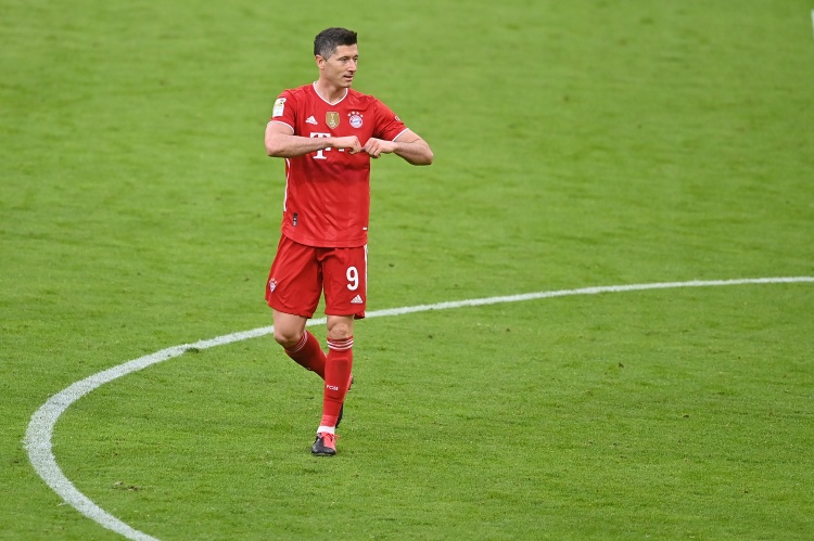 亚马逊将为莱万拍摄纪录片,预计2022年播出