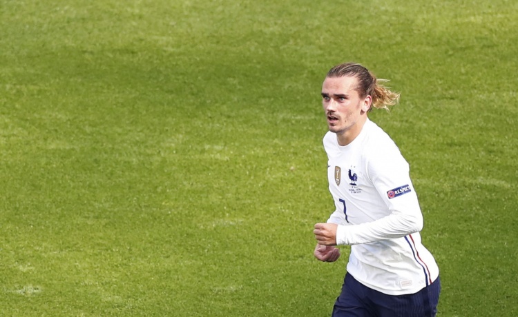 西蒙尼：奥布拉克是世界最佳门将 希望格列兹曼可以在巴萨爆发