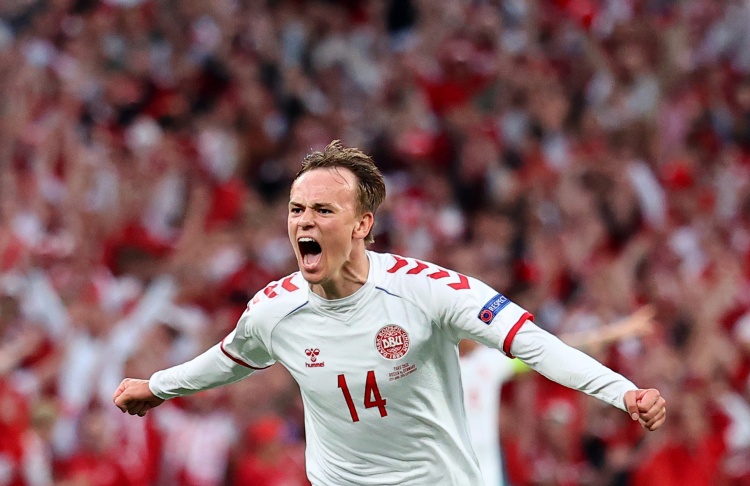 都体：米兰想签达姆斯高或伊利契奇来顶替恰10