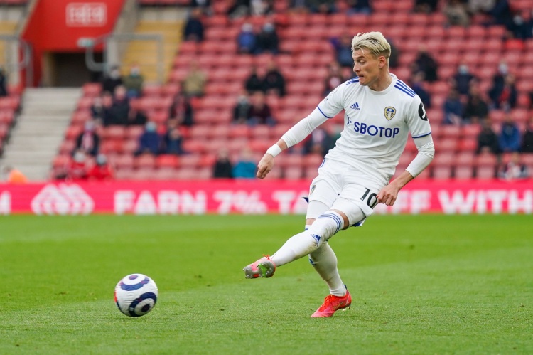 记者：穆帅想签阿里奥斯基，罗马已与其经纪人展开谈判