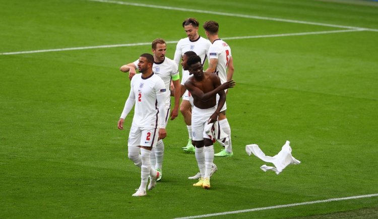 穆帅：比赛经验与思维和生活方式有关 萨卡不会被排除出决赛阵容