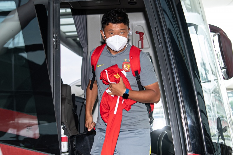 粤媒点评广州队亚冠四连败:最后两场放下包袱,力争完成破门