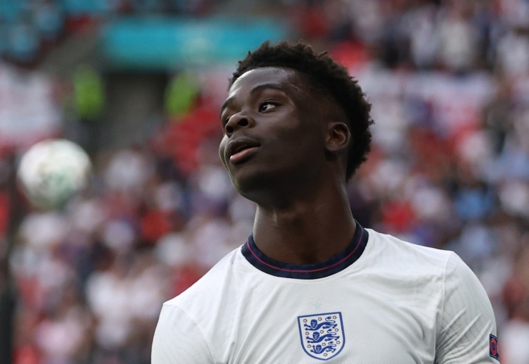 19岁305天，萨卡成三狮军团大赛史上半决赛首发最年轻球员