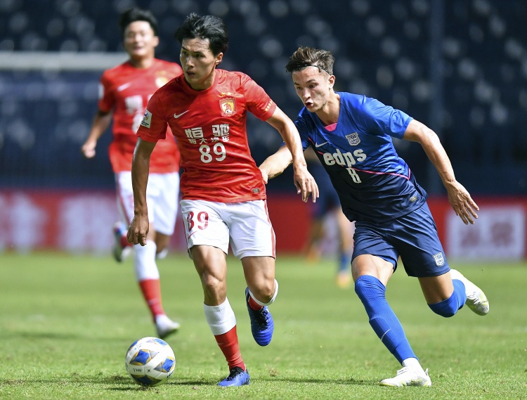 记者：出战亚冠的广州青年军未来基本不会留队，当炮灰弊大于利