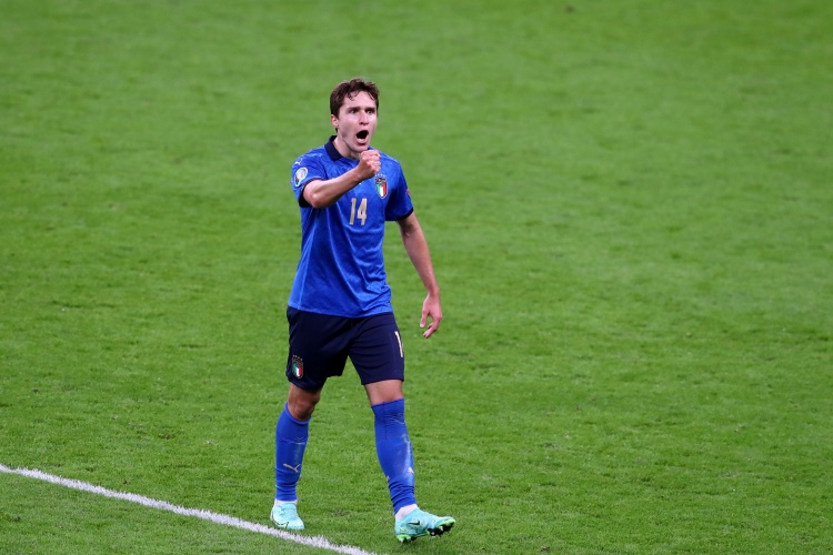 罗体:拜仁8000万欧报价小基耶萨,但立即被尤文拒绝