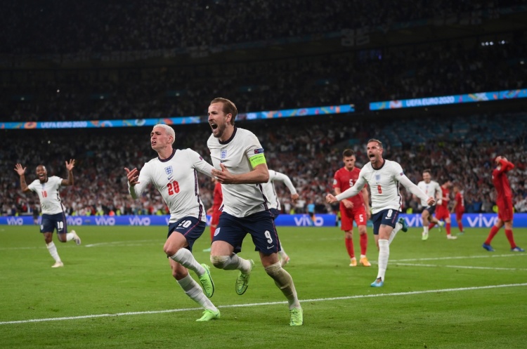 凯恩：成为这支球队的队长我无比自豪 会好好恢复为决赛做准备